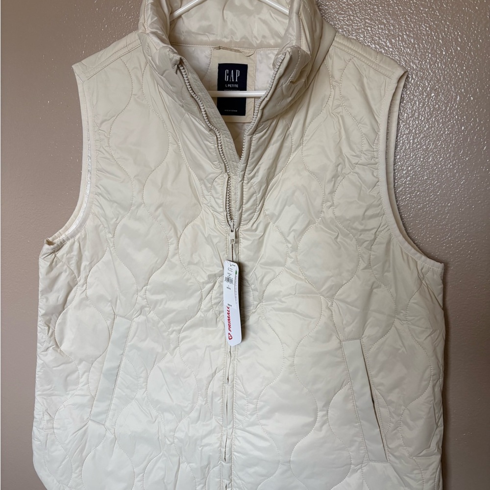 Gap Cream Quilted Zip-Front Vest